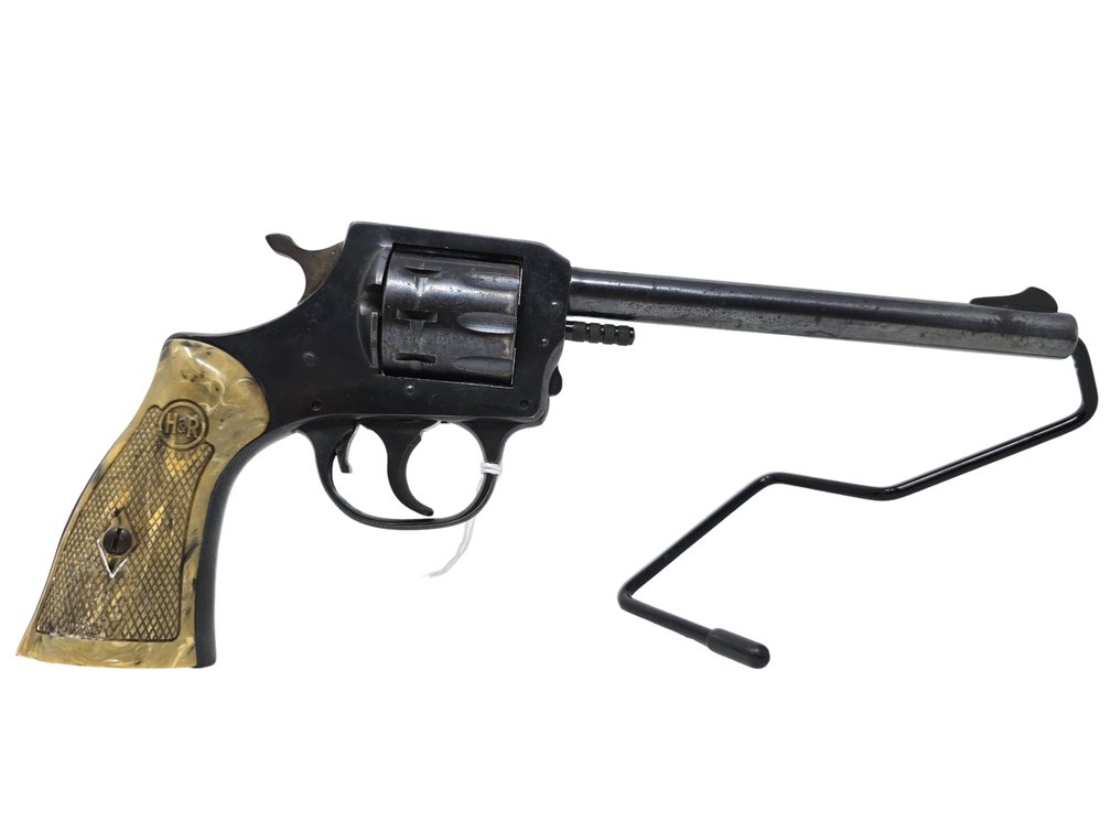 H&R Model 922 .22 LR - 6" Barrel - Pistol Rug - Serial N9418