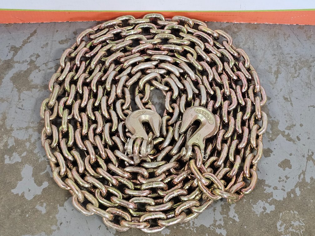 New - 20' 3/8" Grade 8 Chain w/ Hooks 