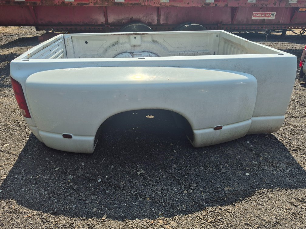 02-07 Dodge Dually Heavy Duty 4×4 8' Bed