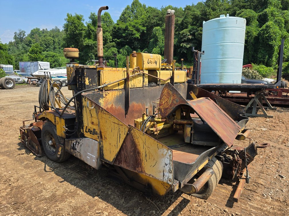 Lee Boy Asphalt Paver - Wisconsion Air Cooled Gas Engine 
