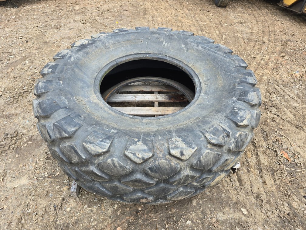 (1) Goodyear 23 1-26 Tire