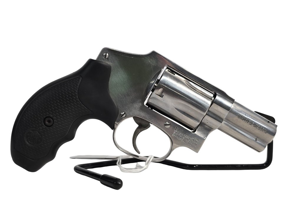 Smith & Wesson Model 640-3 .357 Magnum - 2.125" Barrel - Factory Box - Serial DNU1432
