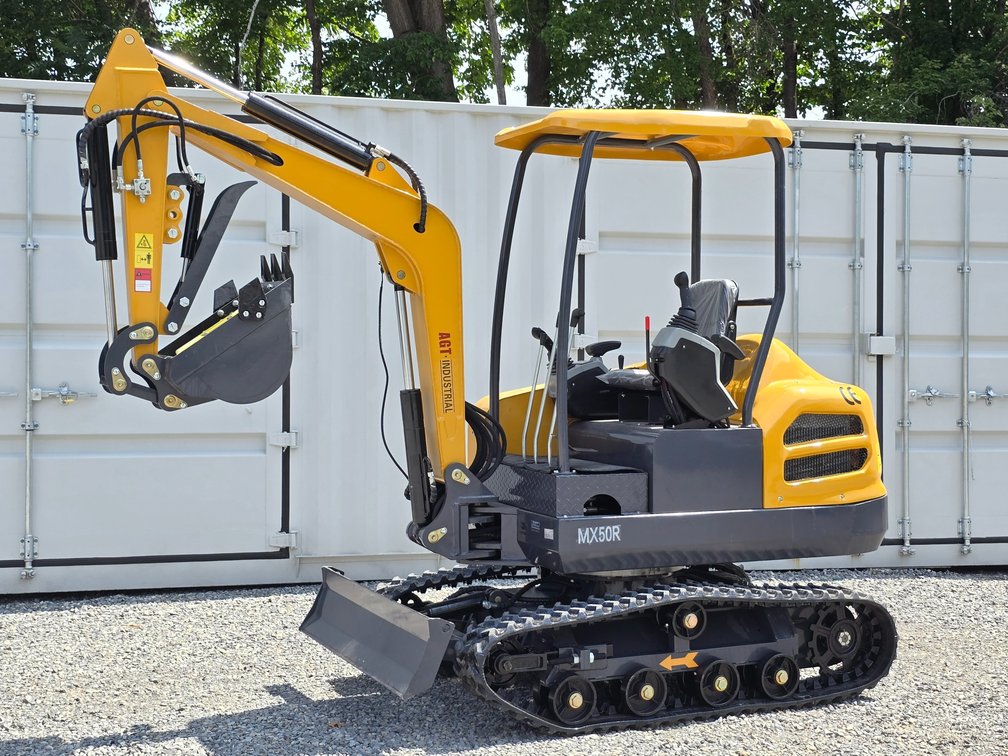 Unused AGT MX50R Mini Excavator - 29 HP Gas Engine - Hydraulic Blade 