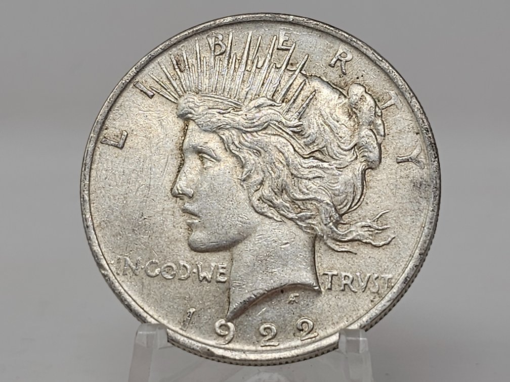 1922 Silver Peace Dollar 