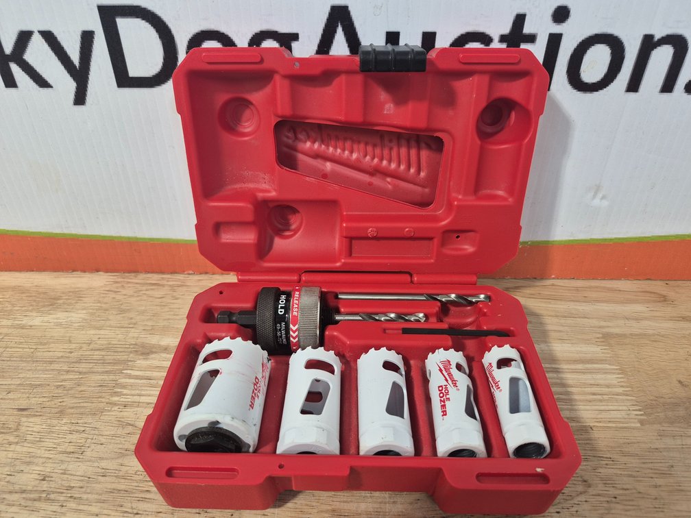 Milwaukee 9pc. Bi-Metal Hole Saw Kit 