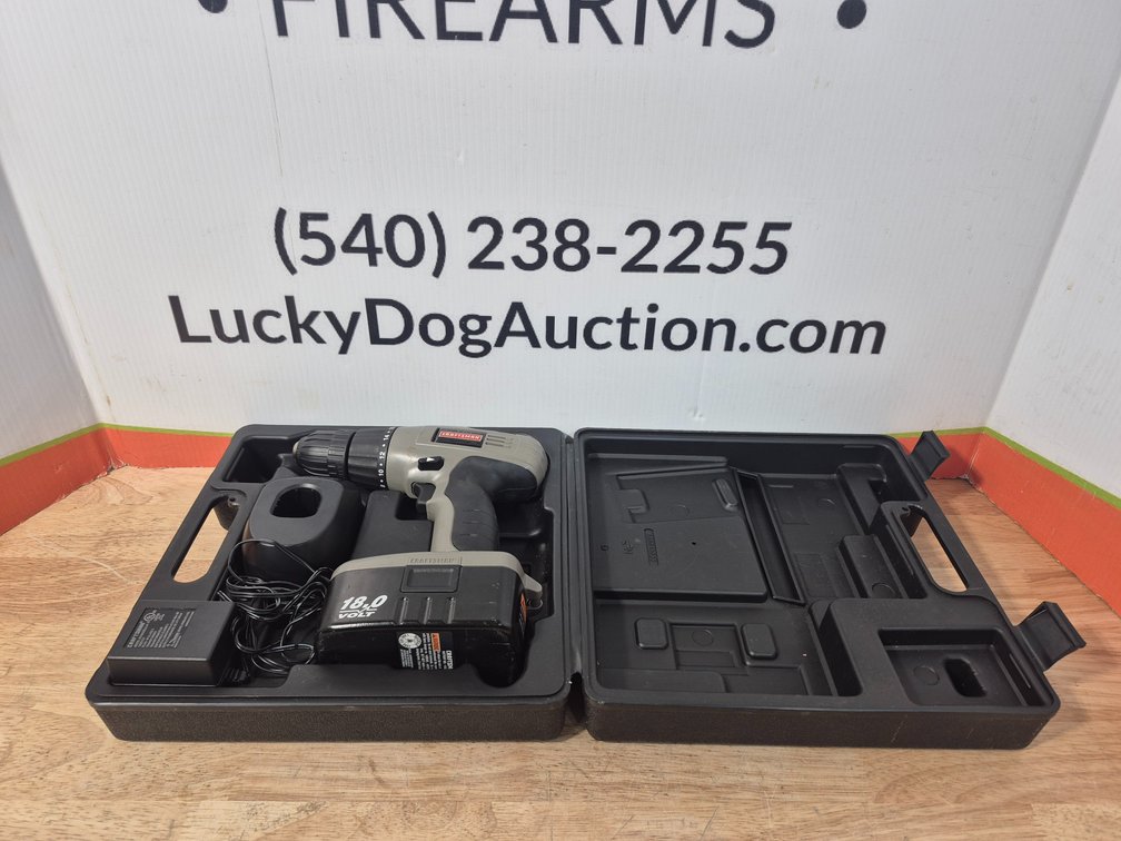 Craftsman 18.0 Volt 3/8" Drill/Driver W/Battery - Charger and Carry Case (Worked When Tested)