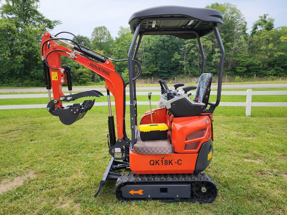 Unused AGT QK18K-C Mini Excavator - Kubota Diesel - Hydraulic Blade 