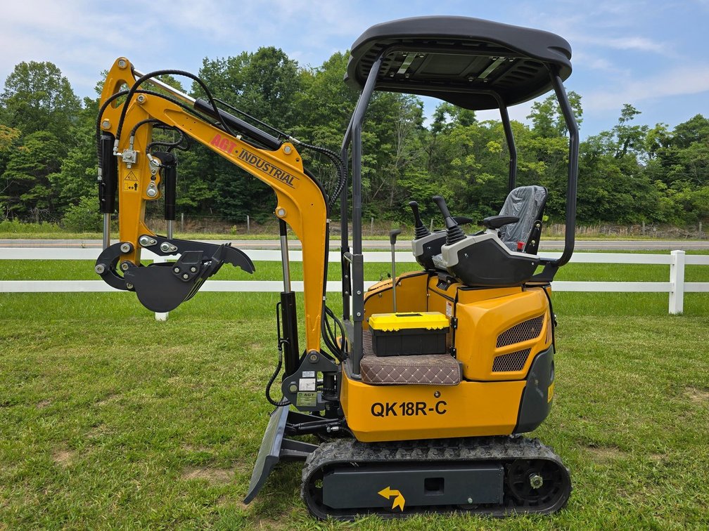 Unused AGT QK18R-C Mini Excavator - Rato Gas Engine - Pilot System - Hydraulic Blade 