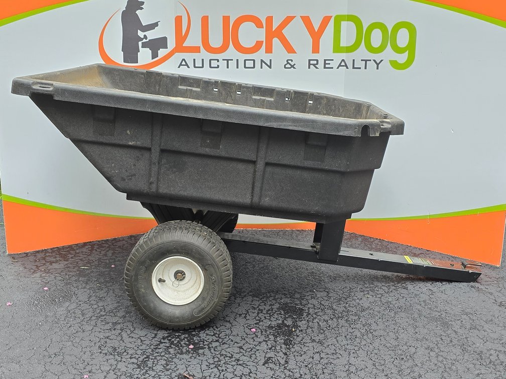 Craftsman 12.5 Cubic Ft Yard Cart