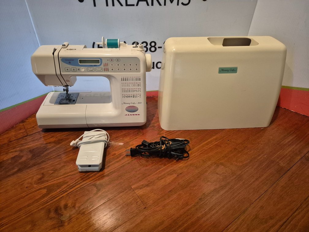 Janome Memory Craft 3500 Sewing Machine 
