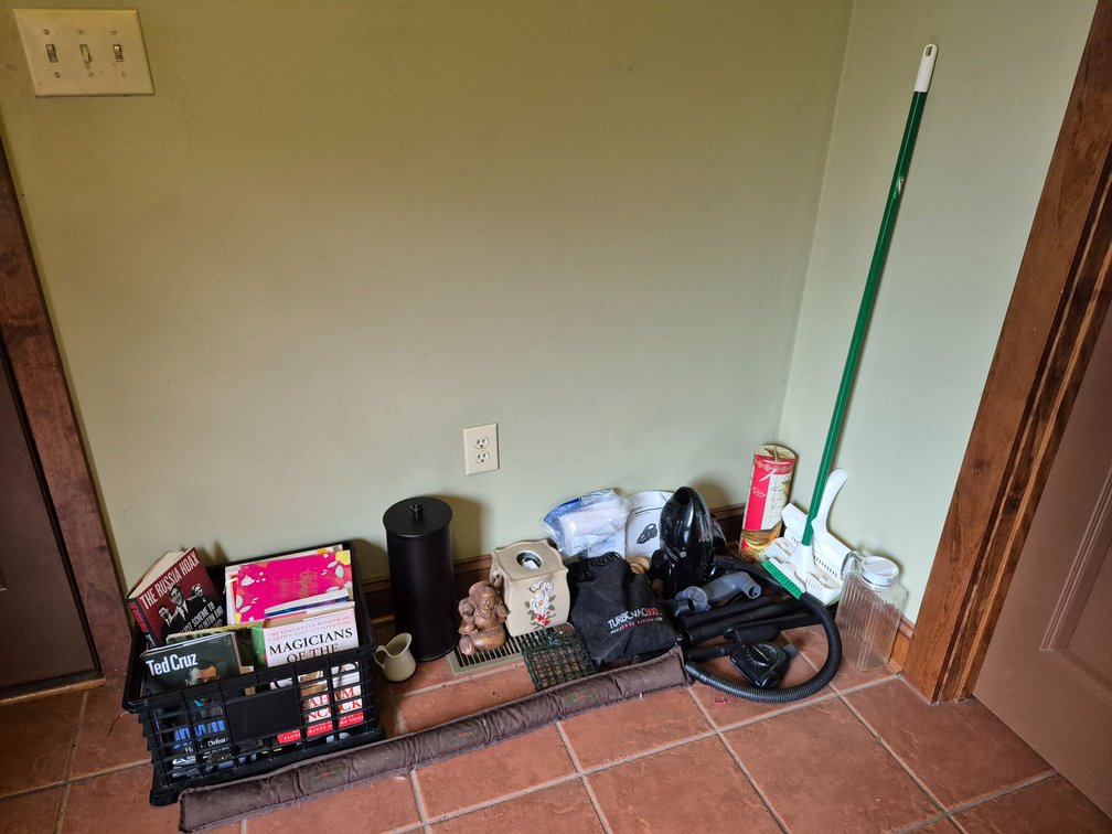 Turbo Vac 800 - Assorted Books 