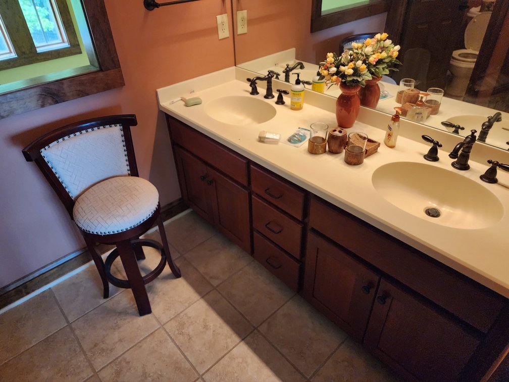 Upstairs Bathroom Contents - Soap - Small Lightbulbs - Stool 
