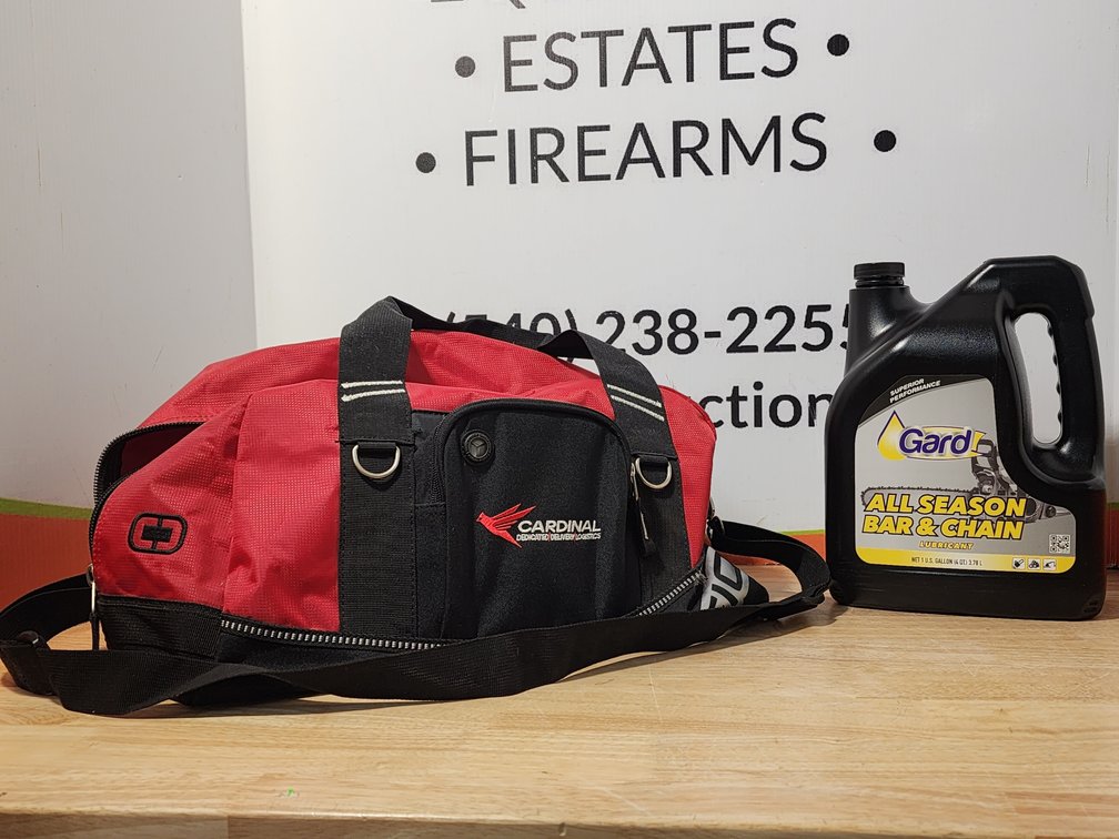 Gard All Season Bar and Chain Oil - Cardinal Duffle Bag 
