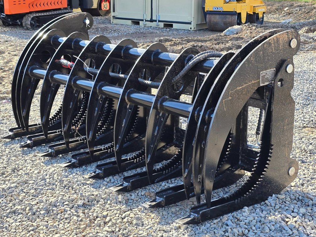 (72") Unused Skid Steer 72" Grapple - Skid Steer Quick Attach 
