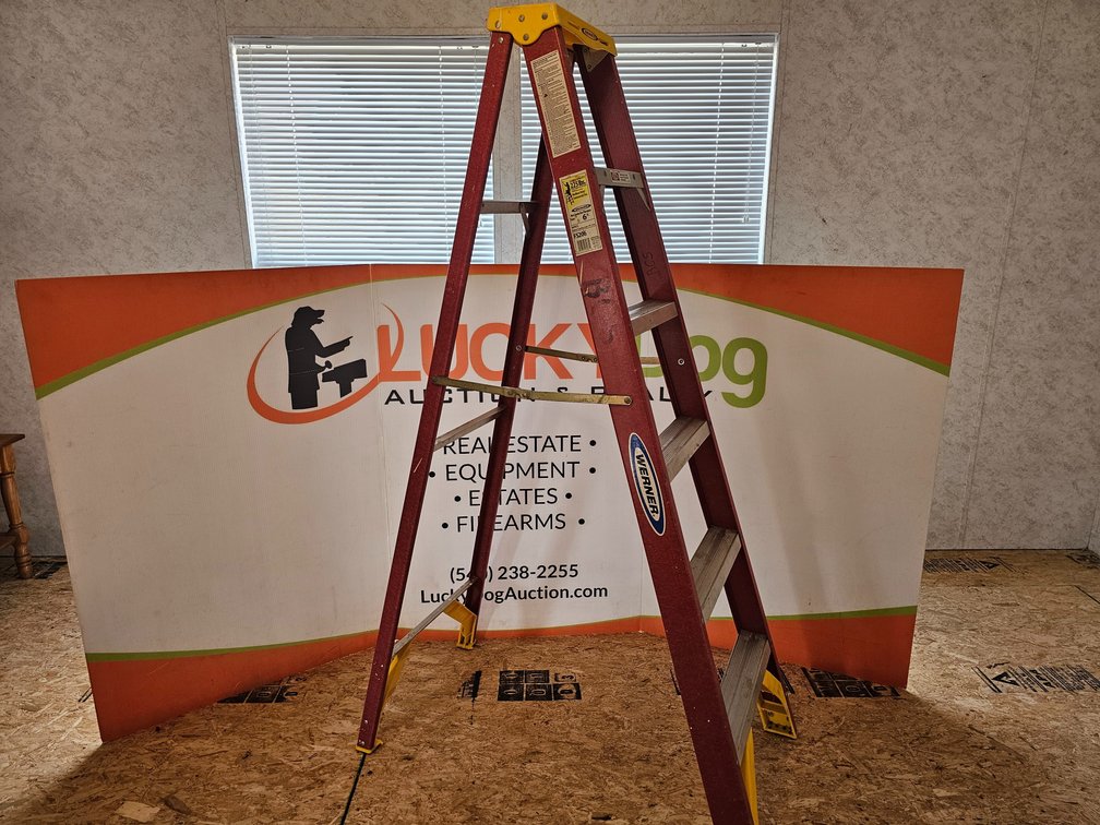Werner 6' Fiberglass Ladder