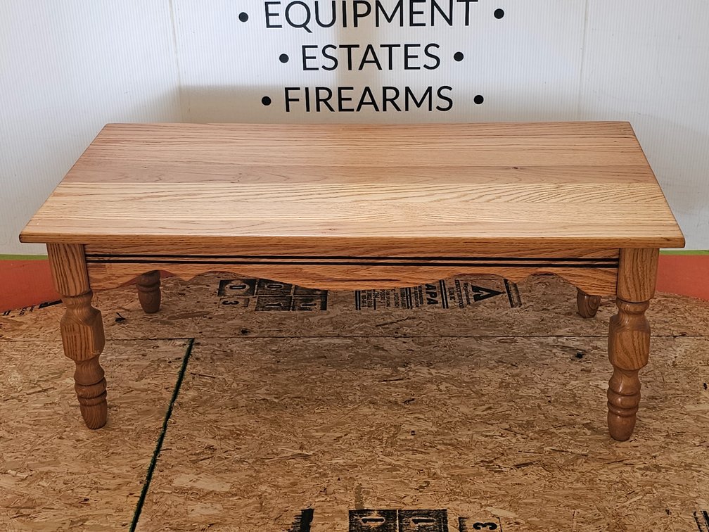 Oak Coffee Table - Matches Lot 30 - Measures 16" Tall x 40" Wide x 20" Deep