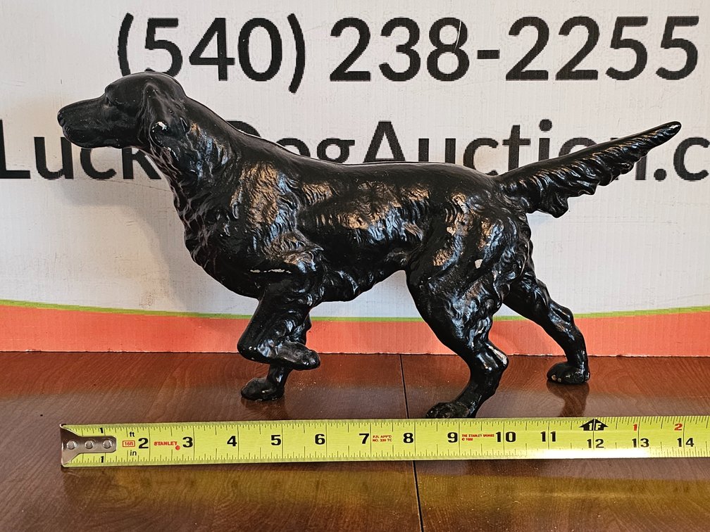 Cast Iron Hunting Dog