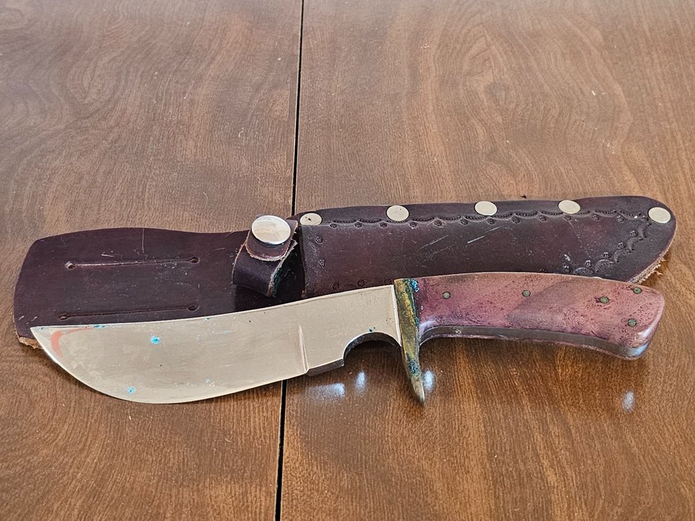 Curved-Blade Knife w/ Leather Sheath