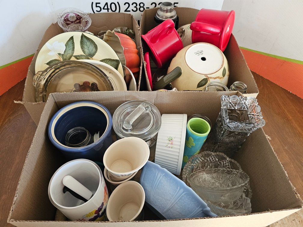 Bakeware - Decorative Dishes - Soup Mugs - Vases