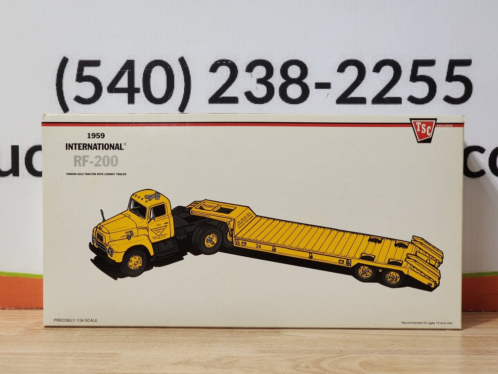 TSC Limited Edition 1/34 Scale 1959 International RF-200 Tandem Axel Tractor w/ Lowboy Trailer 