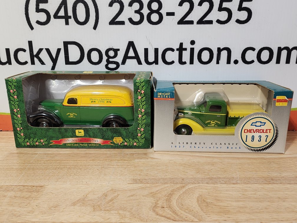 John Deere 1938 Chevrolet Panel Pickup Truck - John Deere 1937 Chevrolet Truck Bank