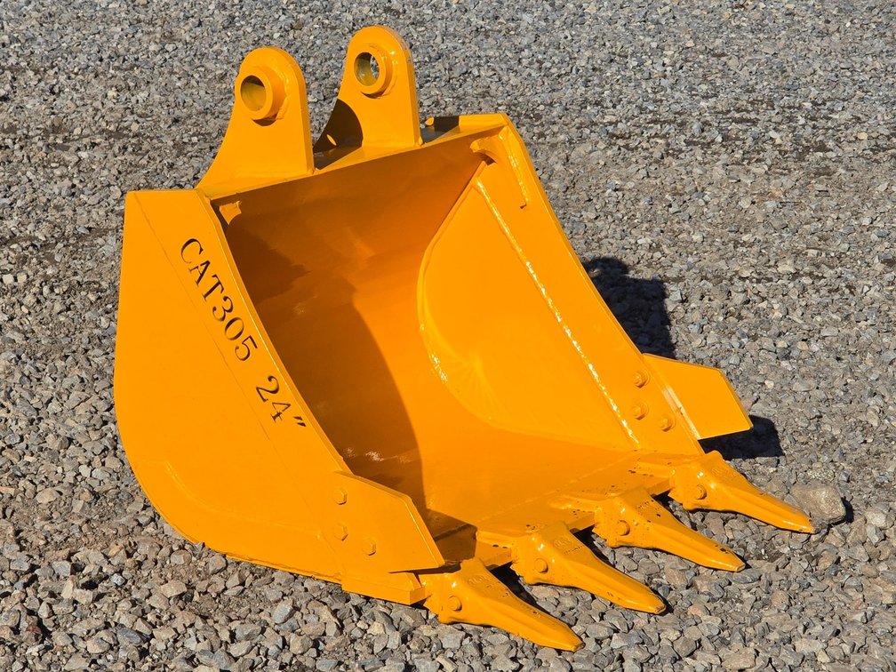 (24") Unused 24" Excavator Bucket - Cat 305
