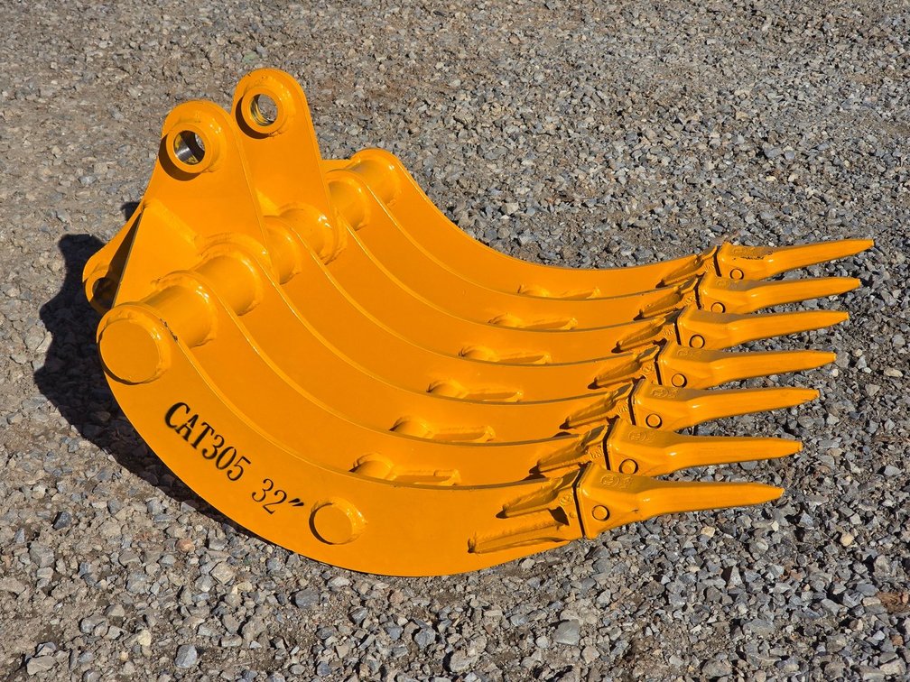 (32") Unused 32" Excavator Rake w/ Teeth - Cat 305
