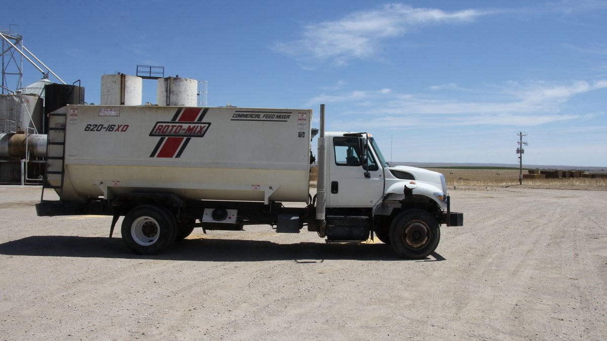 2019 International 7400 Workstar -- Feed Truck Group