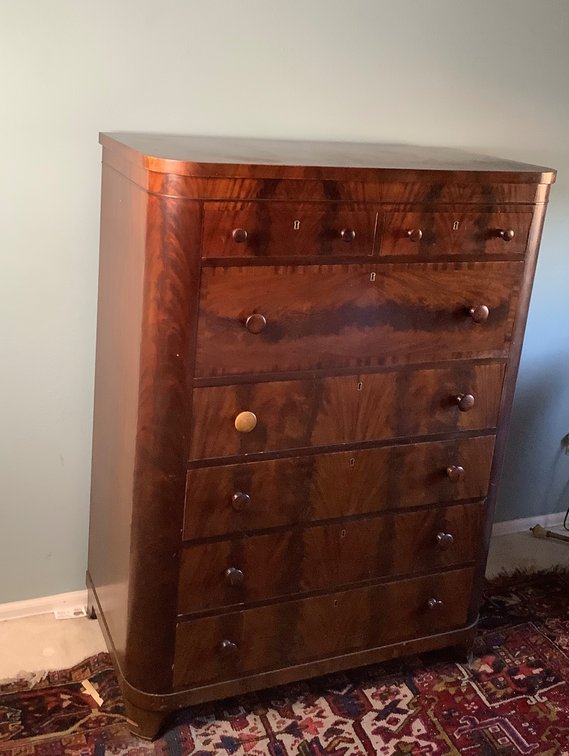 Royal Furniture Dresser