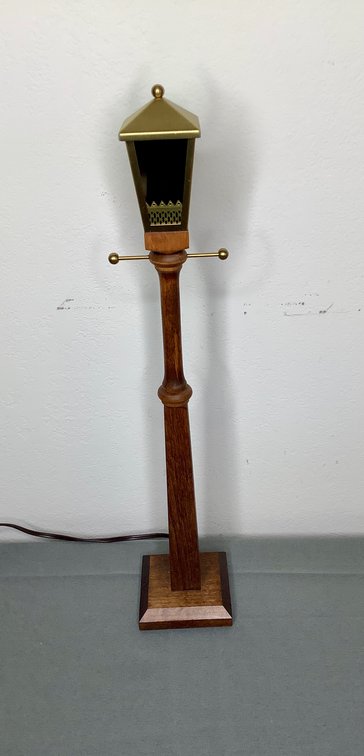 Simpich Character Dolls Lamppost