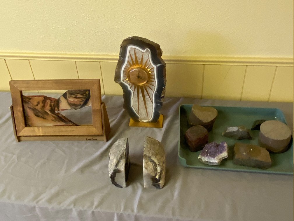 Sand Art & Rock Collectables