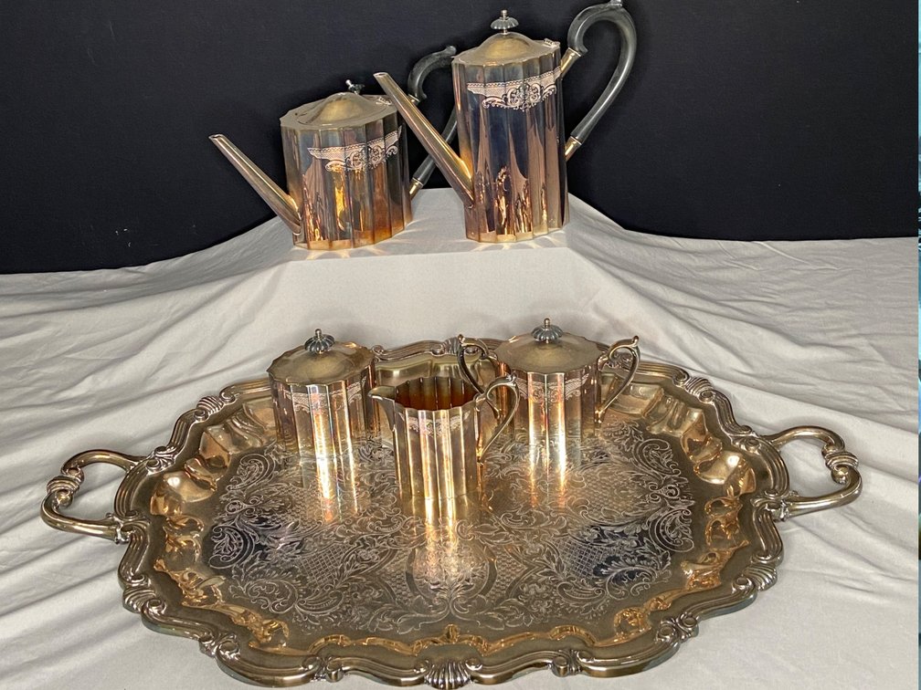 Vintage Lunt Tea & Coffee Service 