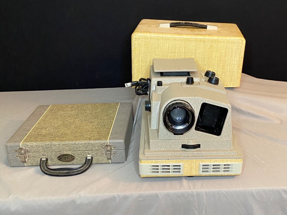 Revere Camera Company Slide Projector