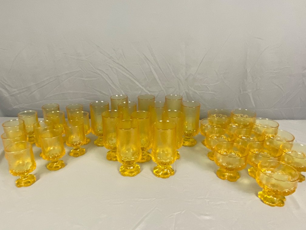 Vintage Franciscan Madeira Tiffin Cornsilk Glasses