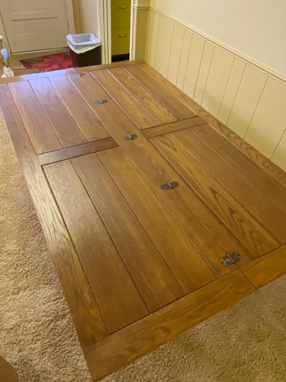 Expandable Wooden Table