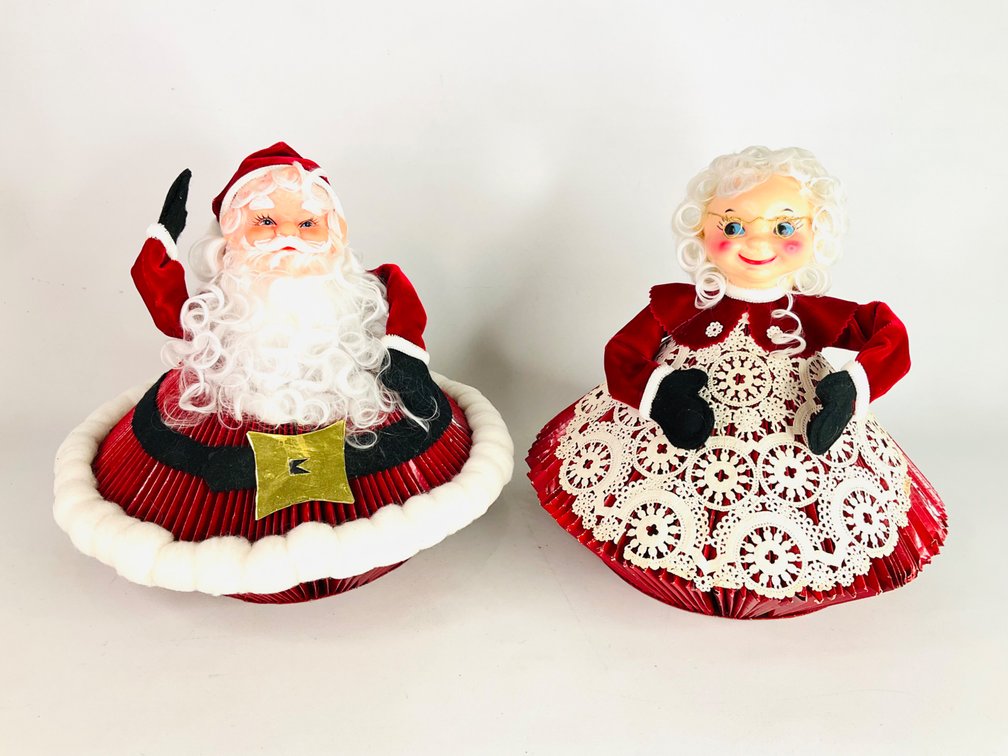 Vintage Handmade Mr. & Mrs. Claus Folded Magazine Figures 