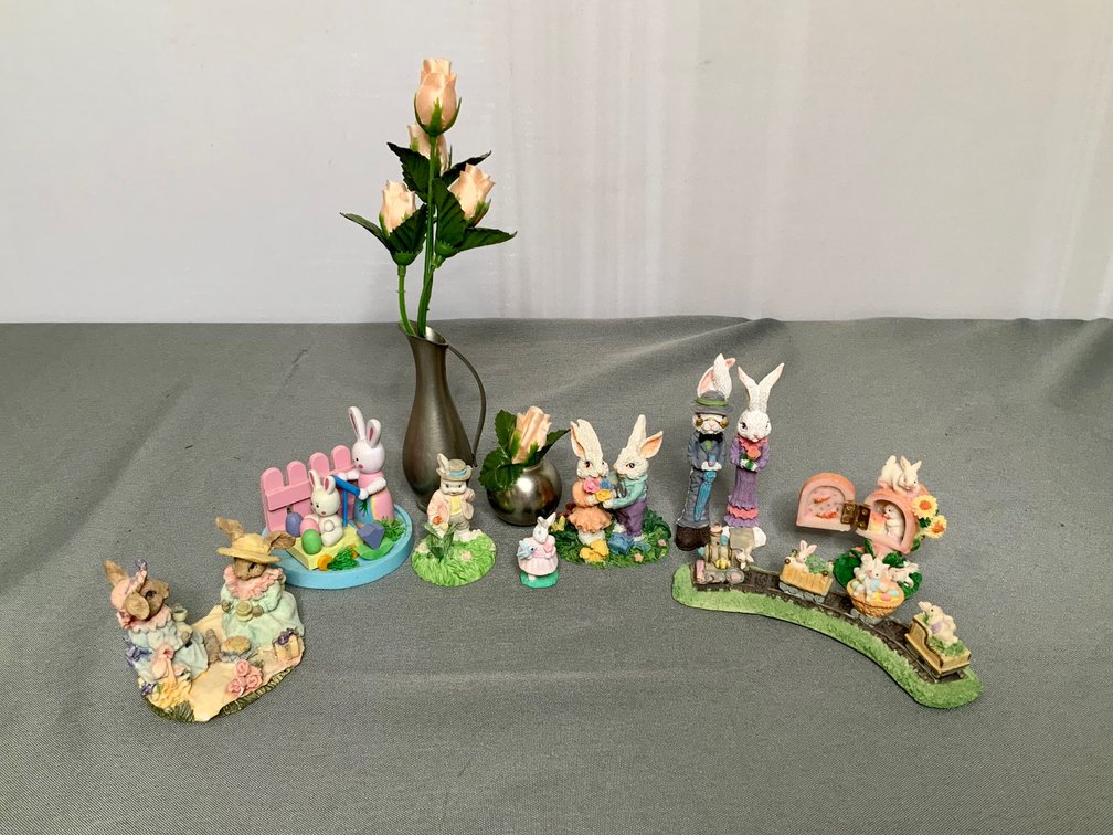 KMD Tiel Holland Mini Pewter Pitcher and Easter Decor 