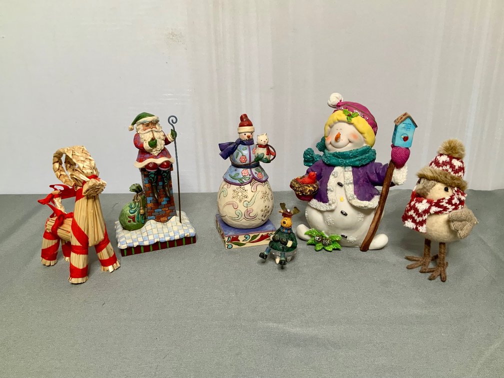 Jim Shore "Rooftop Rest", "Winter Friends" and More 