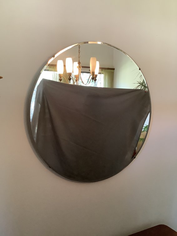 Round Wall Mirror
