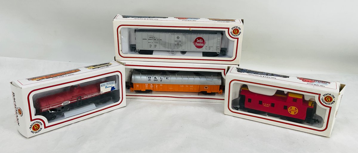 Bachmann HO Scale Model Train Cars