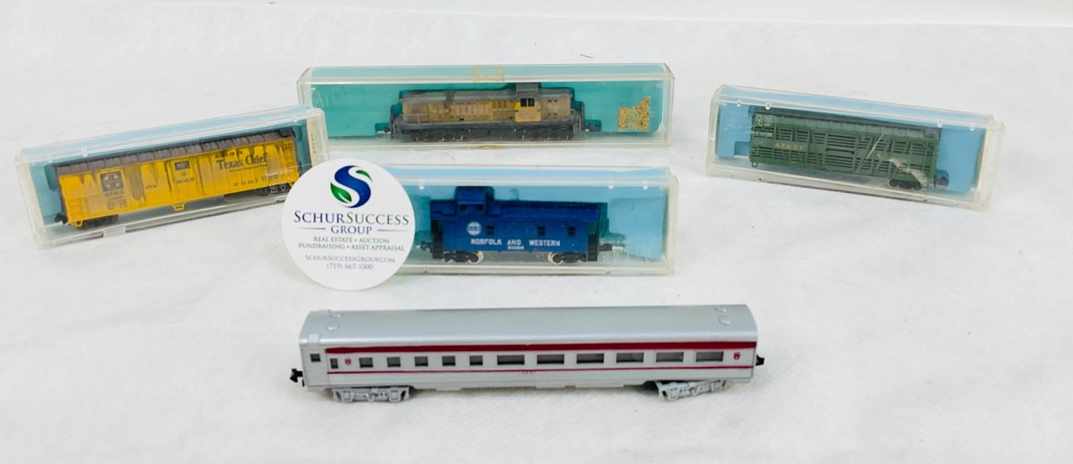 N Scale Model Train Cars