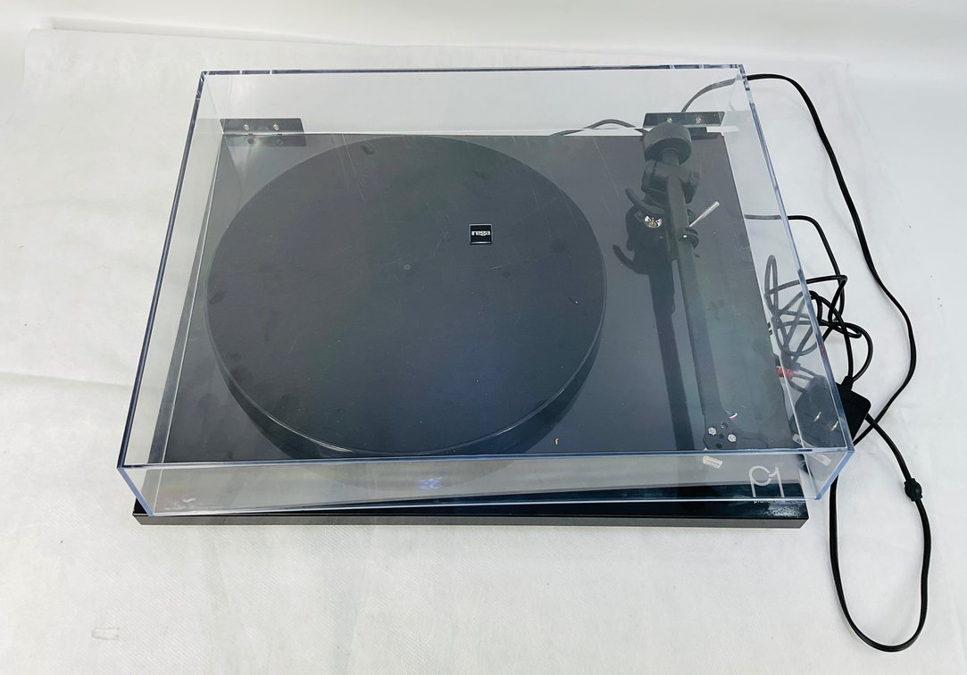 Planar One Turntable