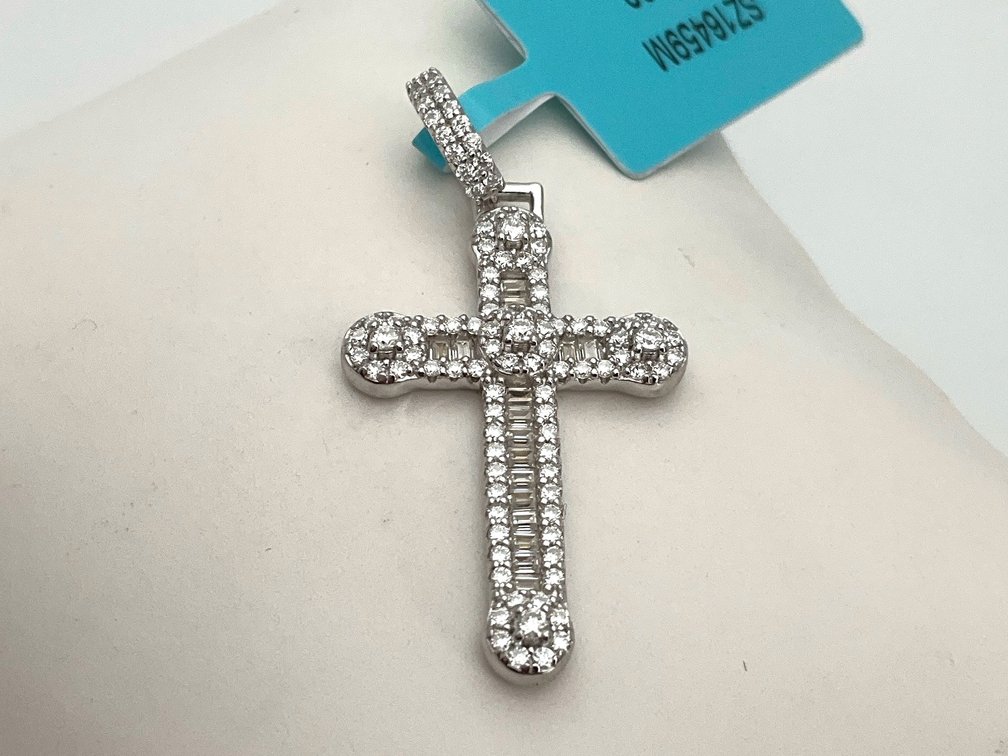 Sterling Silver Moissanite Cross Pendant