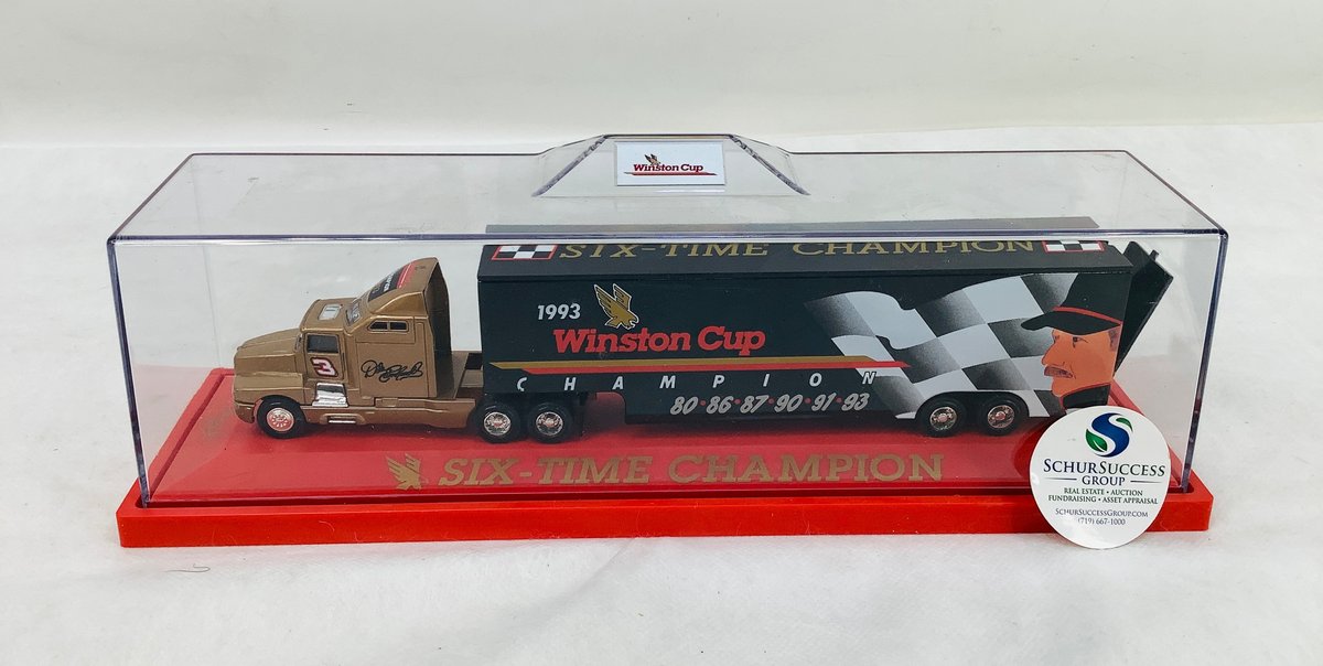 Dale Earnhardt 1993 Winston Cup Champion Diecast Hauler Replica