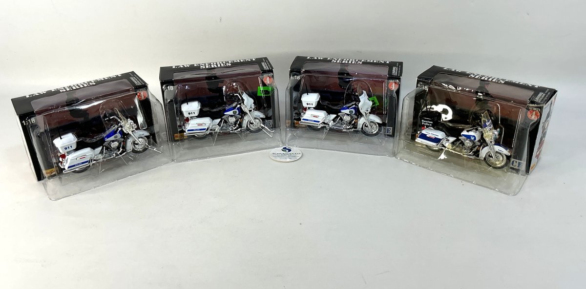 Harley-Davidson Series 4 Law Enforcement Motorcycle Replicas