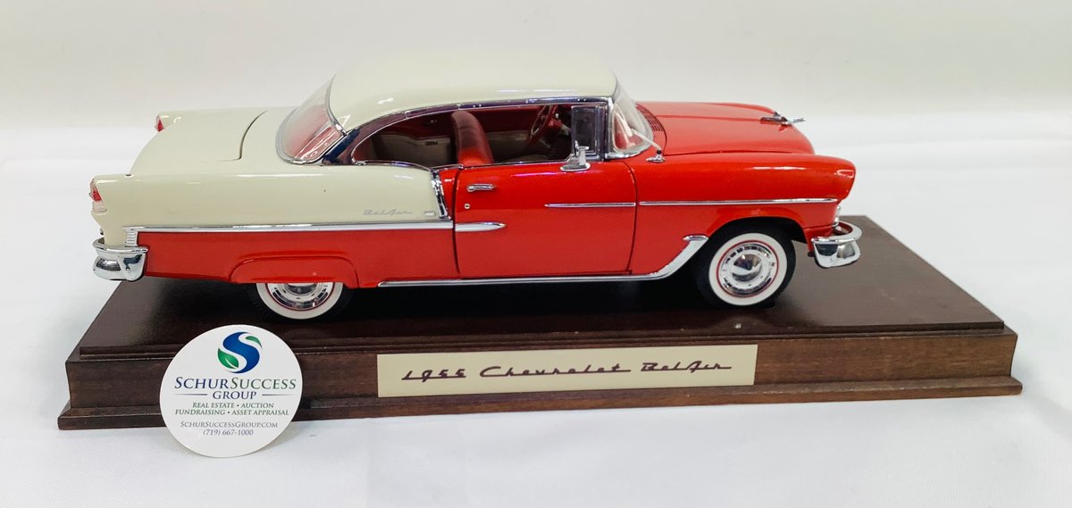 Danbury Mint 1/16 1955 Chevrolet BelAir