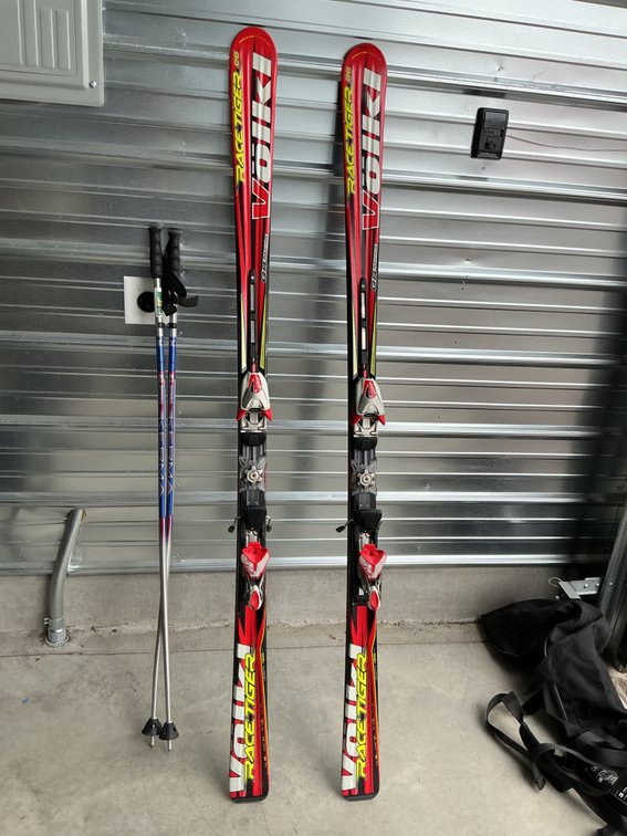 Volkl Racetiger Skis