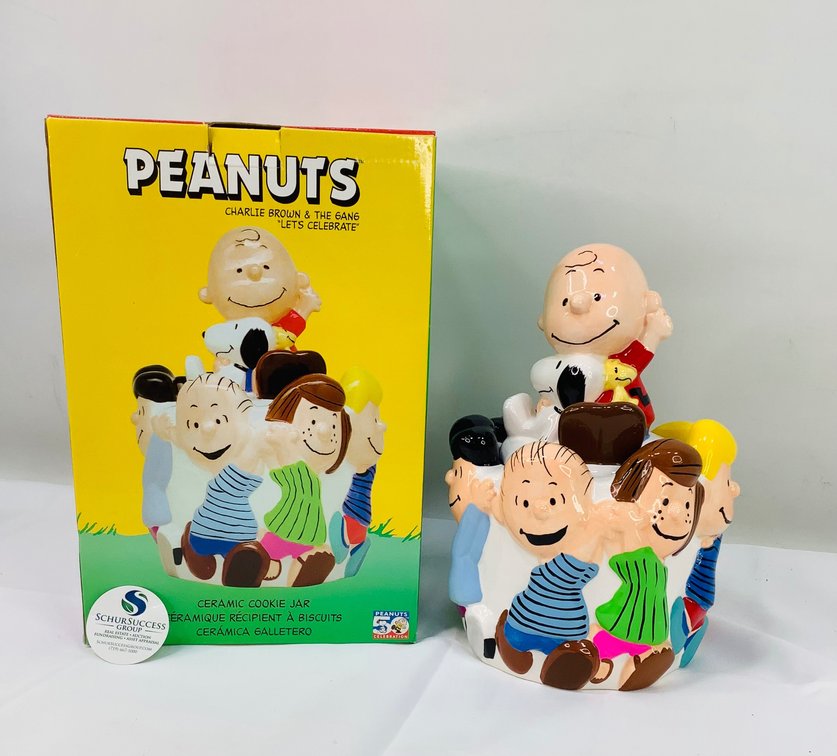 Peanuts Ceramic Cookie Jar
