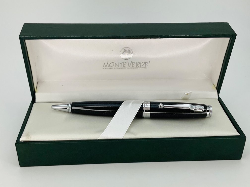 Monteverde Black and Chrome Pen