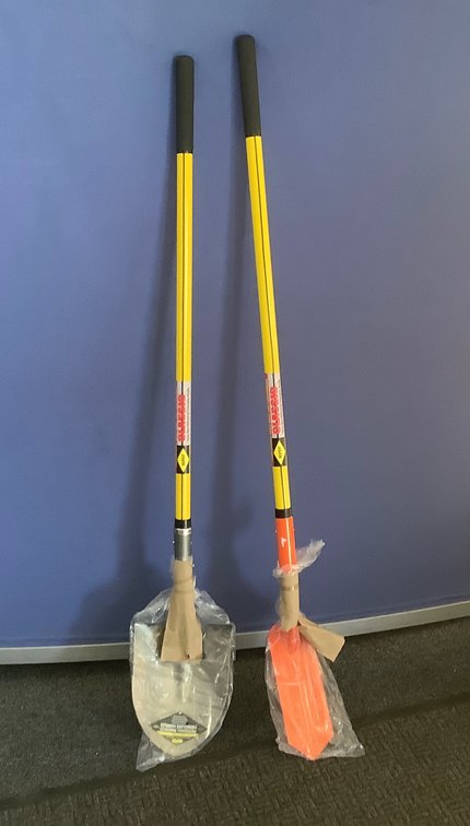 Heavy Duty Shovels